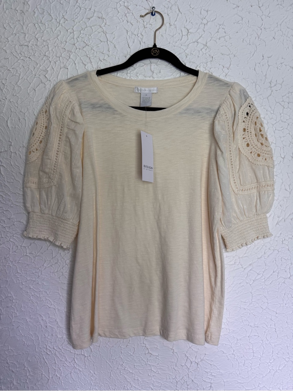 Design History Crochet Sleeve Women’s Top in Cream
